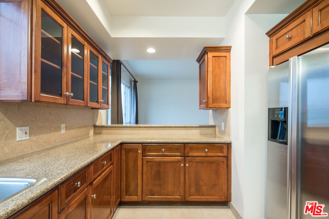 11824 Darlington Ave Unit: PH3