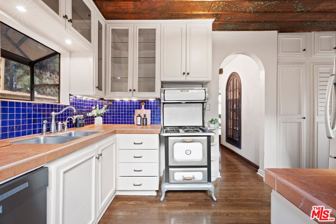 4070 Lafayette Pl Unit: A