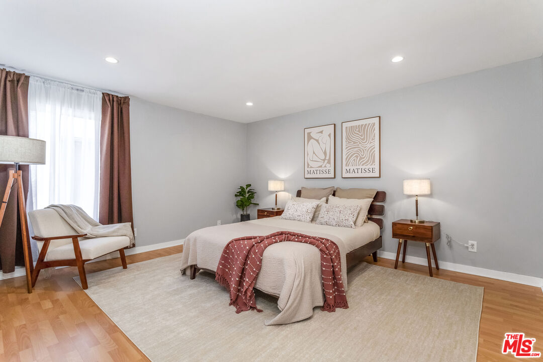 15080 Victory Blvd Unit: 204