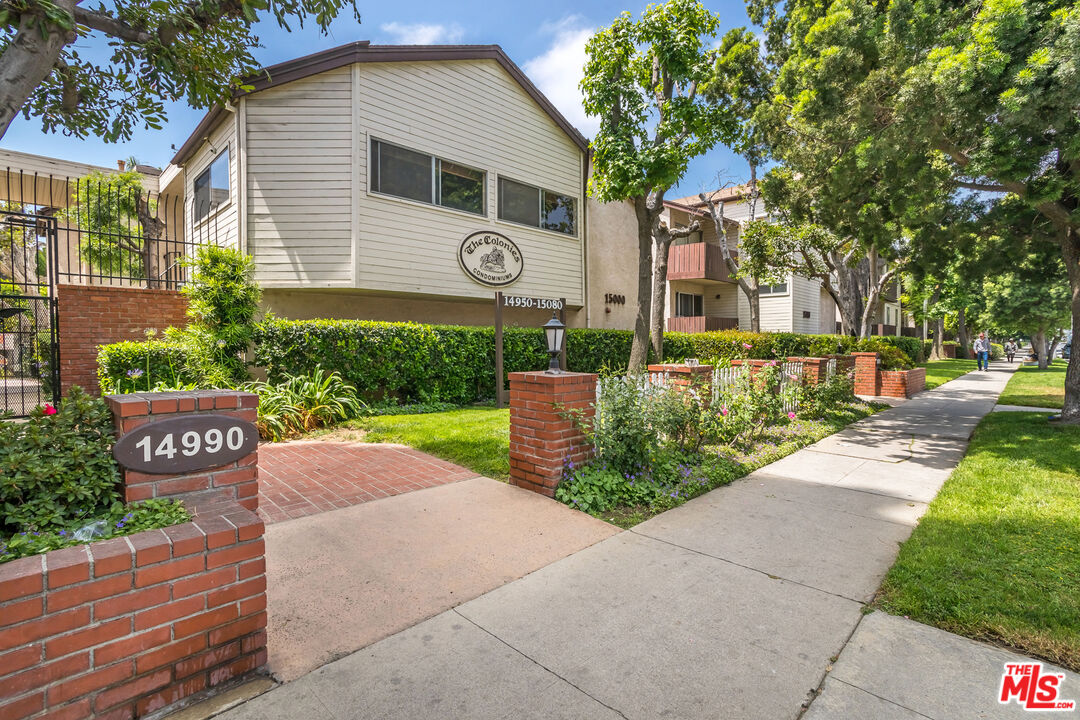 15080 Victory Blvd Unit: 204