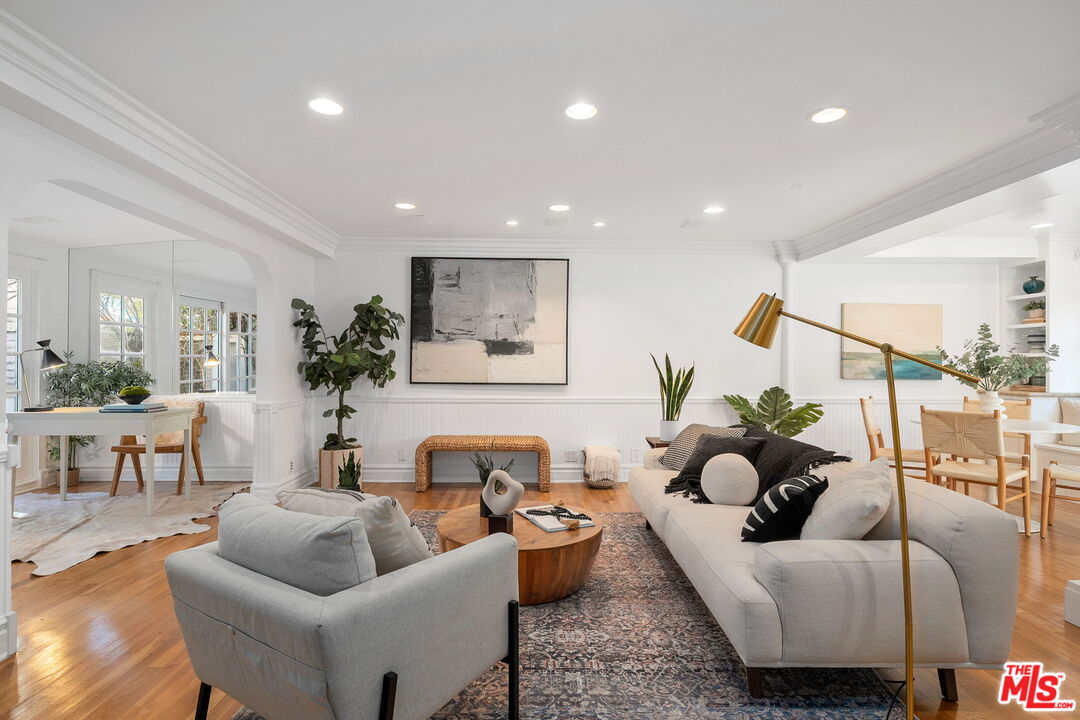 707 Grant St Unit: 13