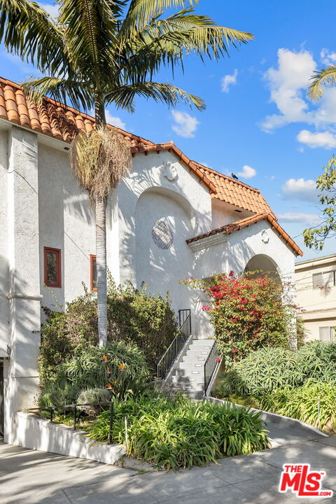 707 Grant St Unit: 13
