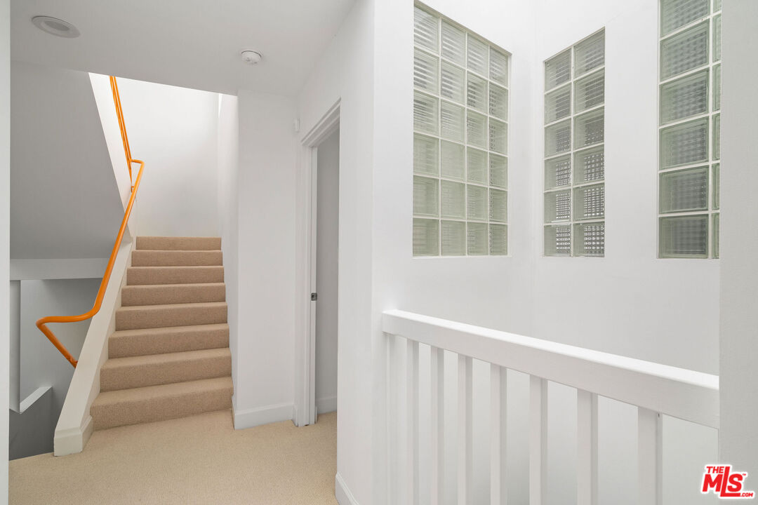 231 Bay St Unit: 4