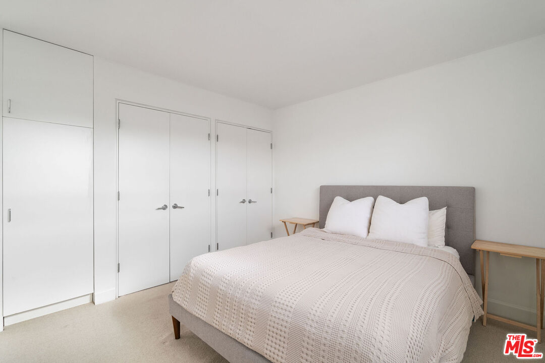 231 Bay St Unit: 4
