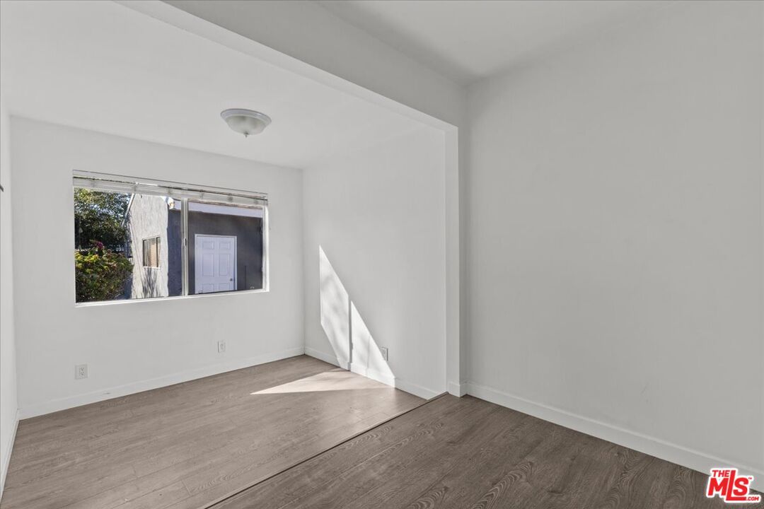8027 Handley Ave