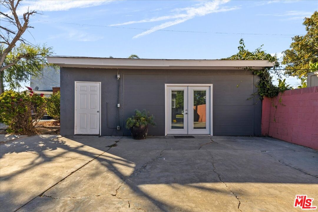 8027 Handley Ave