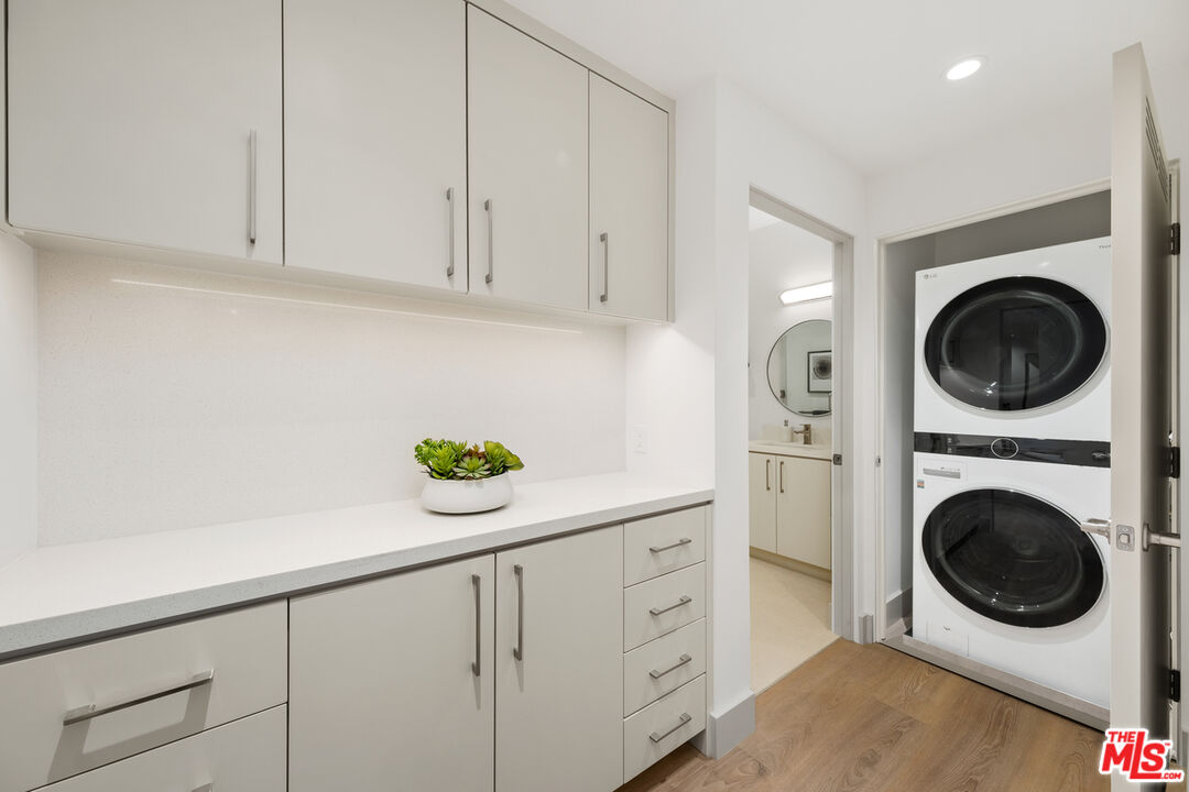 130 S Sepulveda Blvd Unit: 408