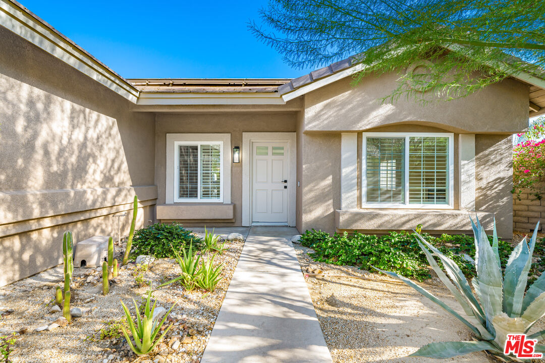 1661 Olga Way