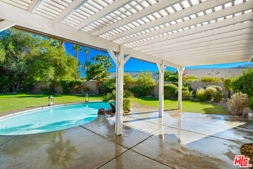 1661 Olga Way