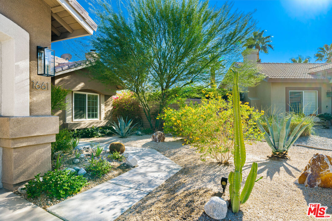 1661 Olga Way