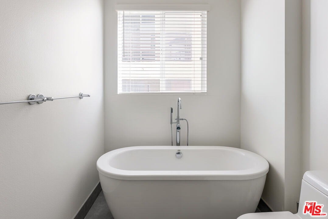 11912 Laurelwood Dr Unit: 103