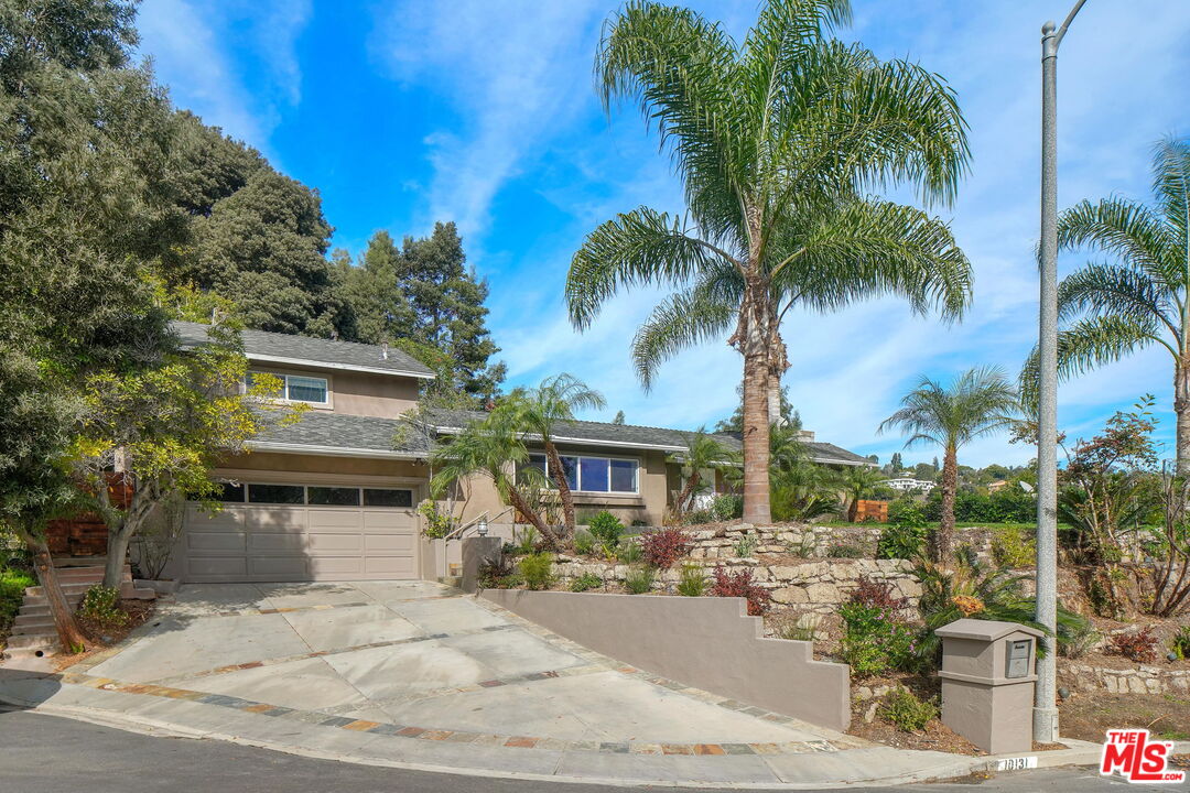 10131 Angelo Cir