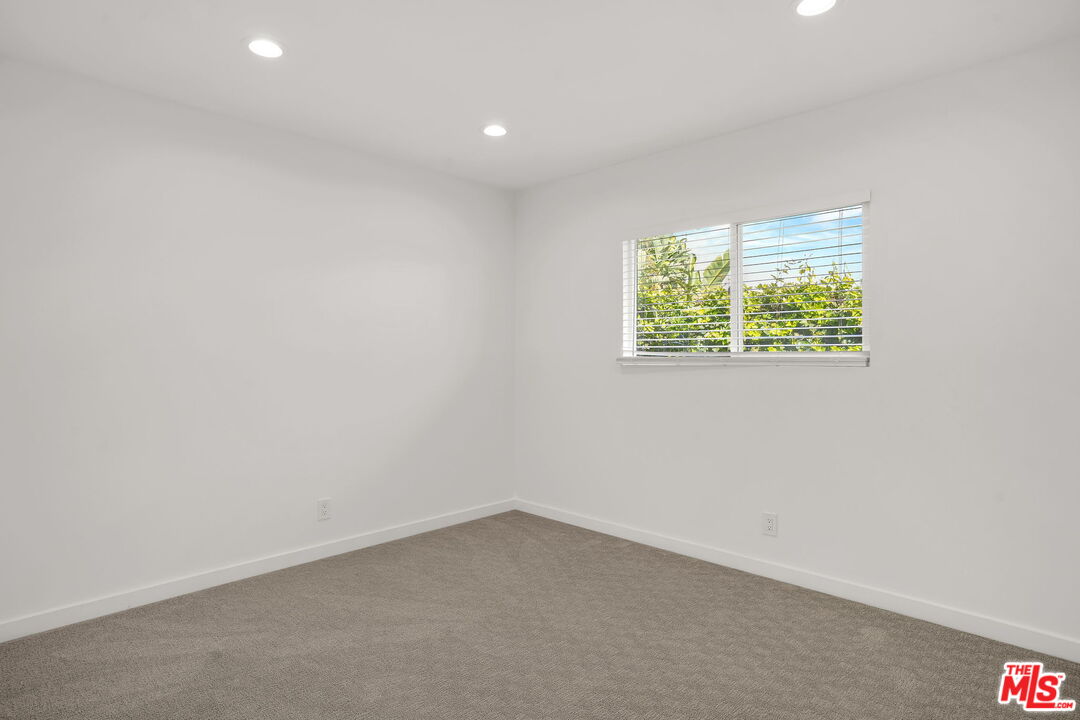 10131 Angelo Cir