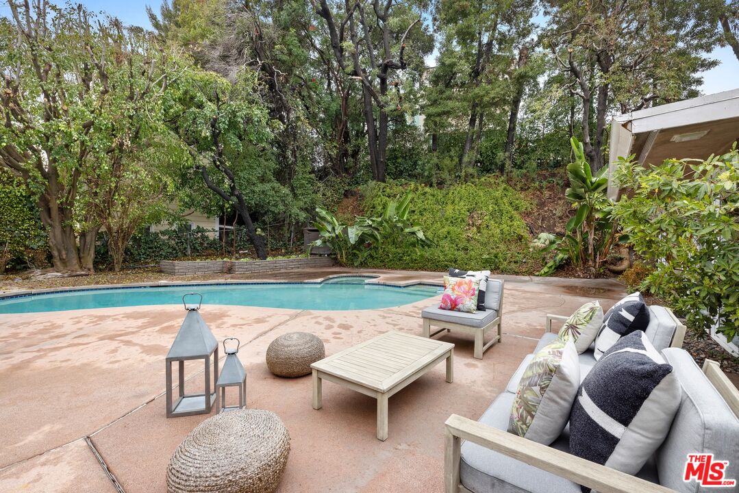 10131 Angelo Cir
