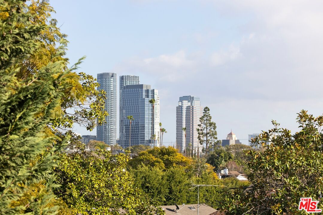 10627 Ashton Ave Unit: 102