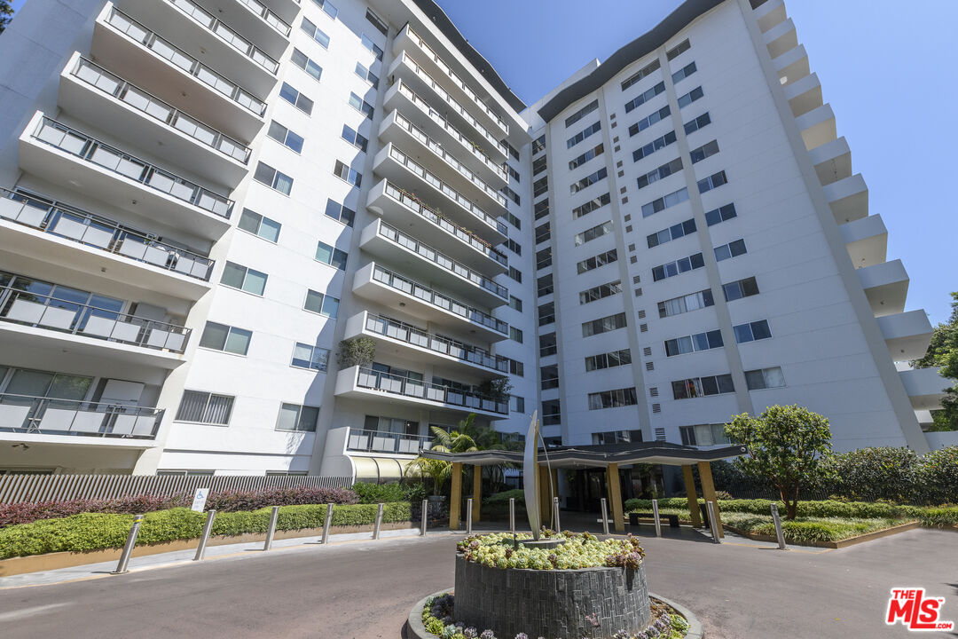 1155 N La Cienega Blvd Unit: 814