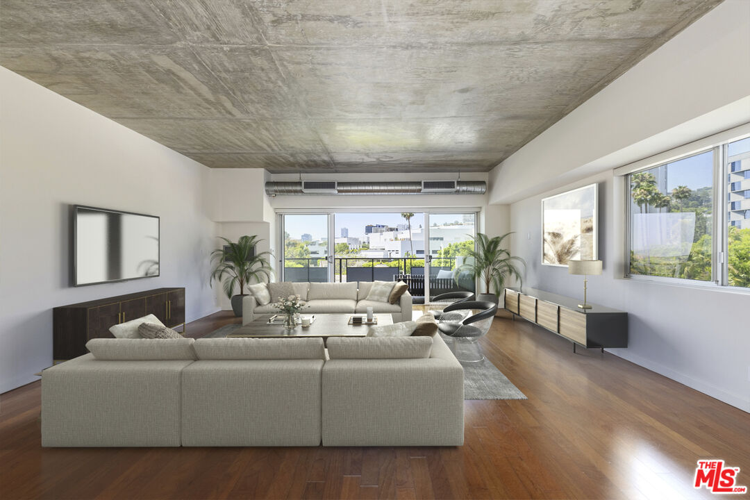 1155 N La Cienega Blvd Unit: 814