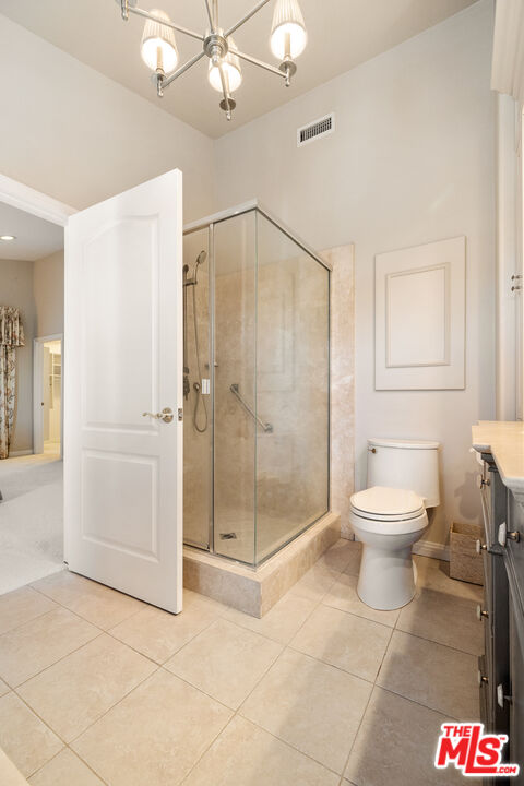 11760 Riverside Dr Unit: 2