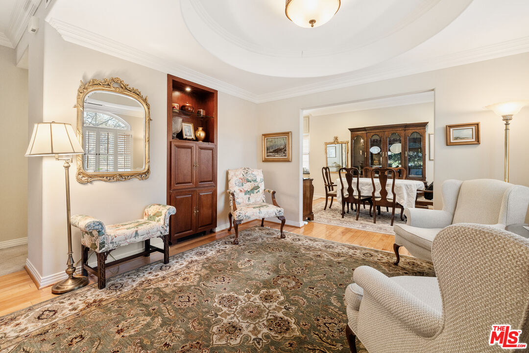 11760 Riverside Dr Unit: 2