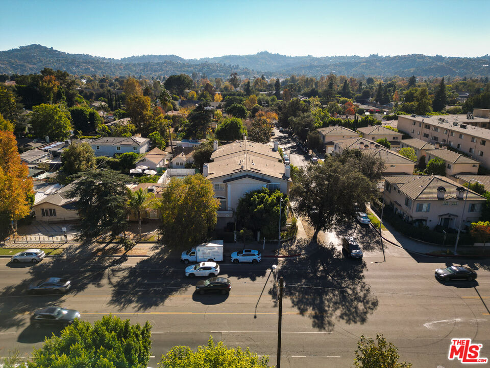 11760 Riverside Dr Unit: 2