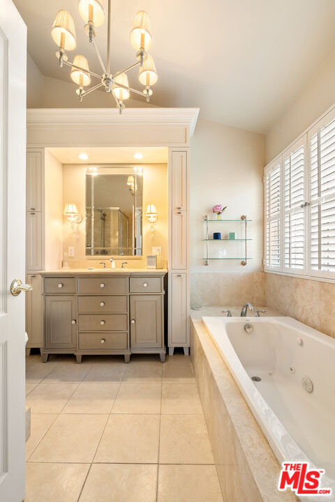 11760 Riverside Dr Unit: 2