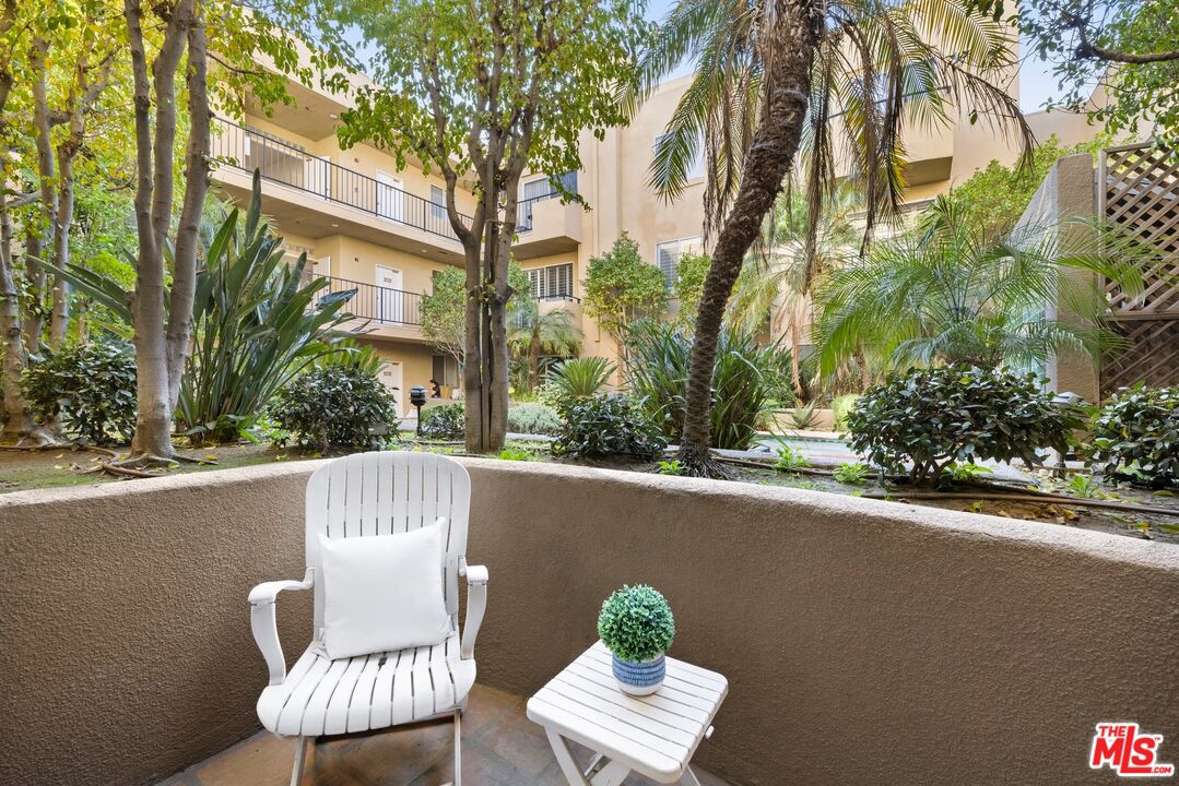 12633 Moorpark St Unit: 103