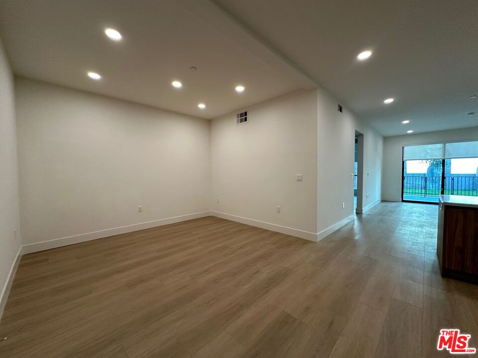 3651 Regal Pl Unit: 306