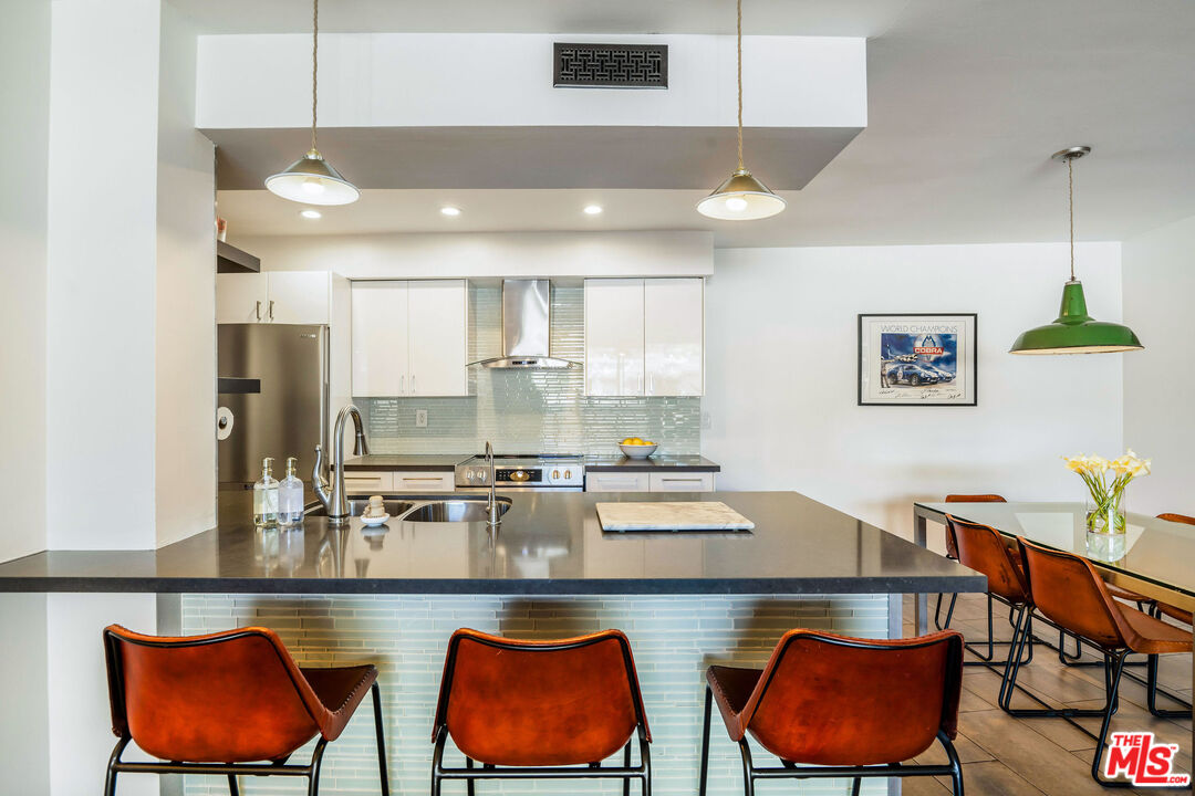 7250 Franklin Ave Unit: 505