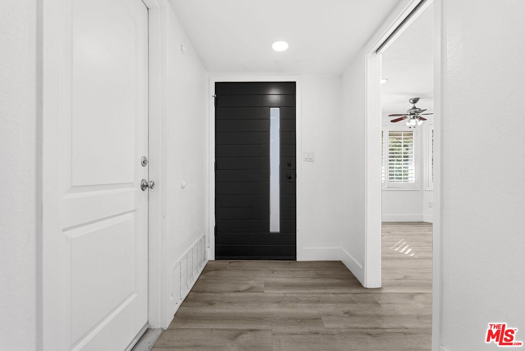 21717 Vintage St