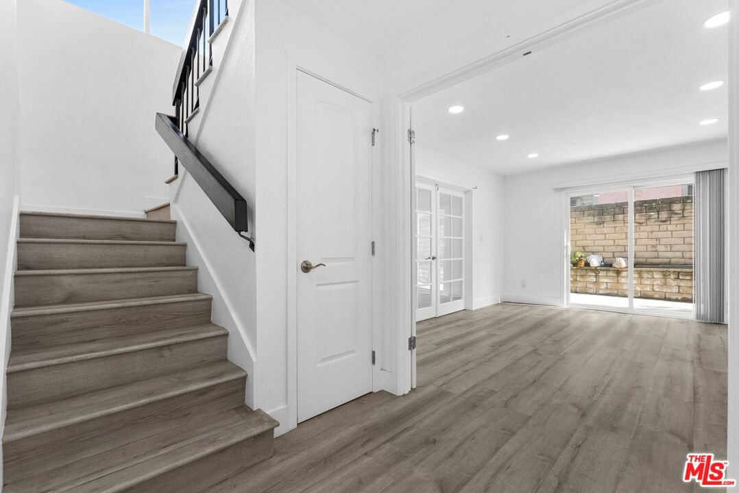 21717 Vintage St