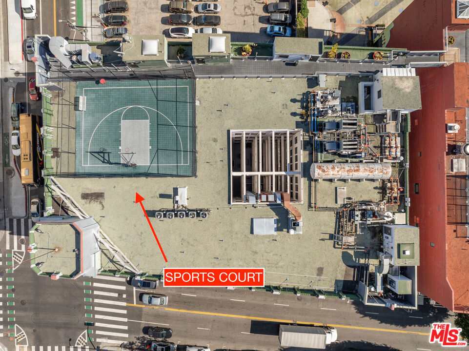 746 S Los Angeles St Unit: 805