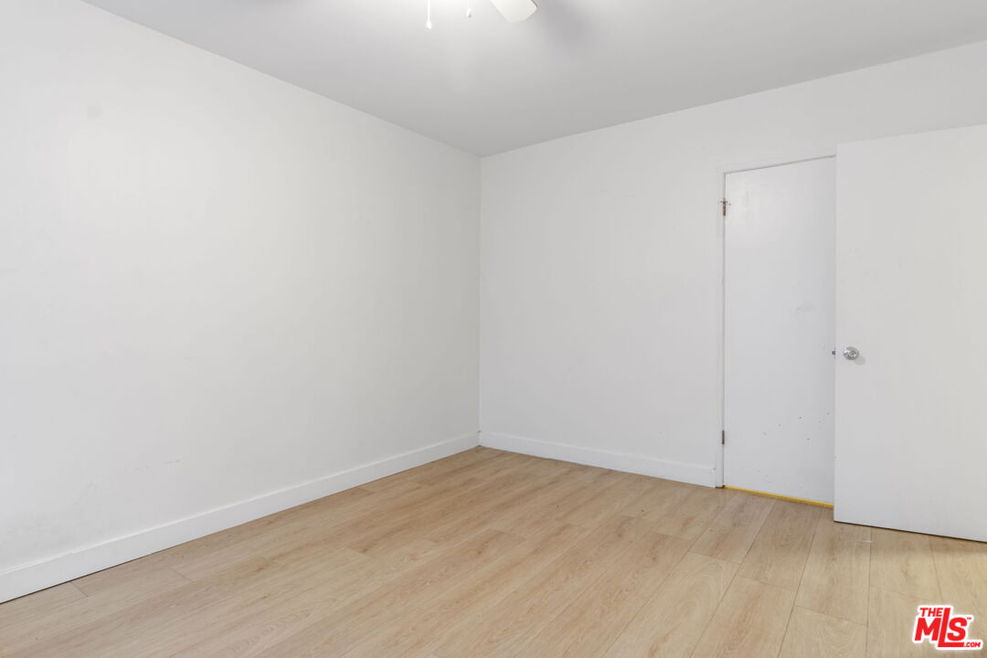 2302 Bagley Ave