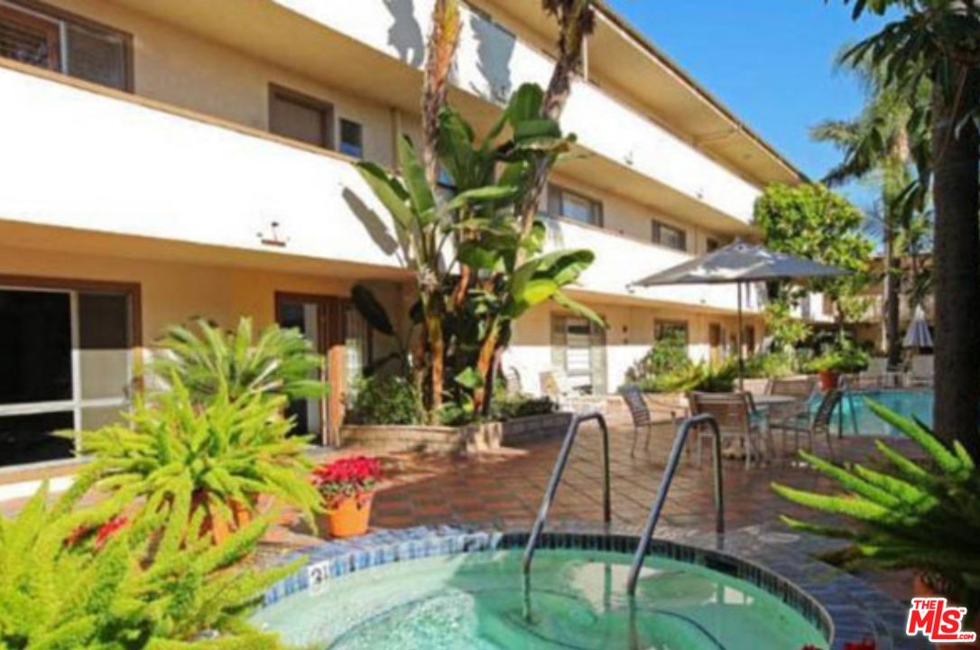 970 Palm Ave Unit: 111