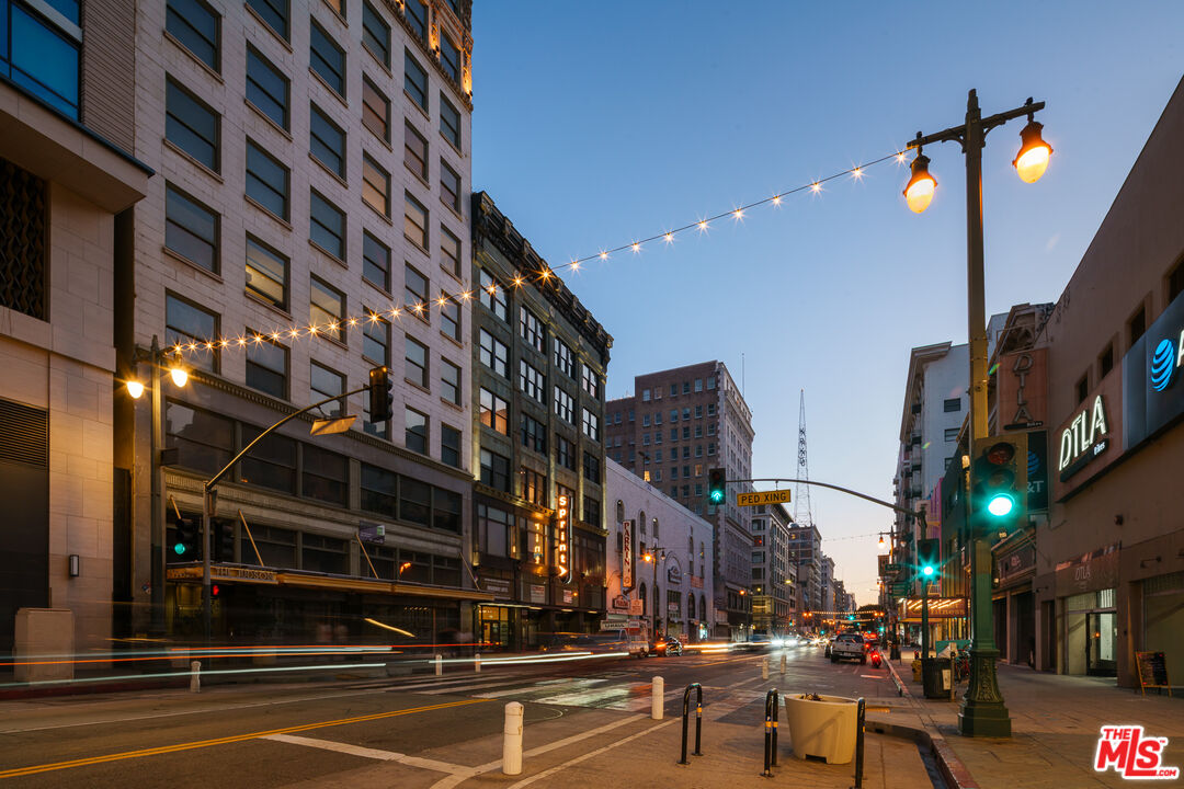 424 S Broadway