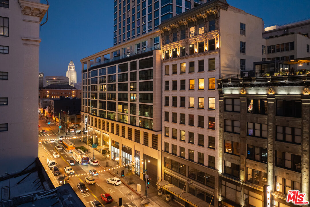 424 S Broadway