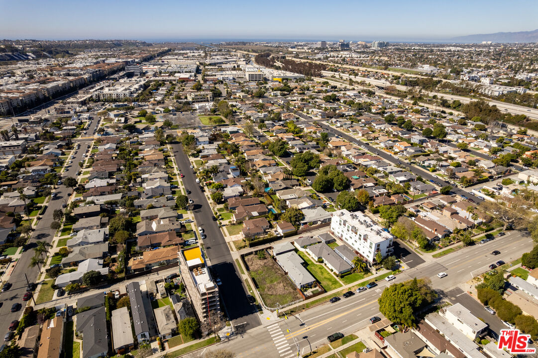 5475 Inglewood Blvd