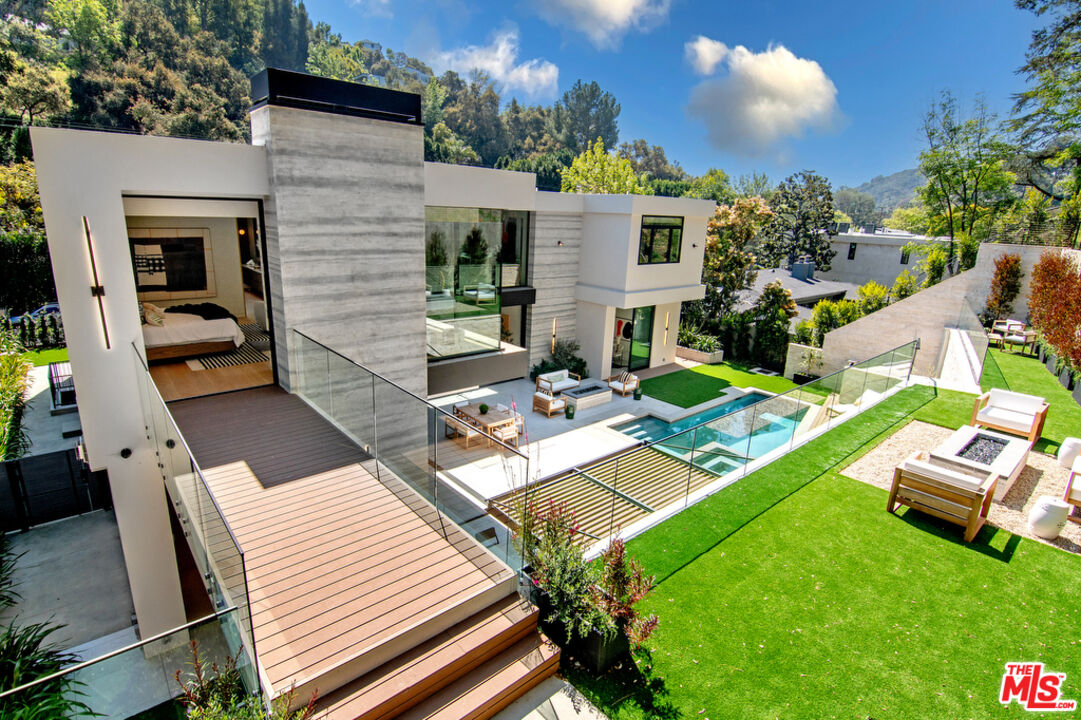 2641 Hutton Dr