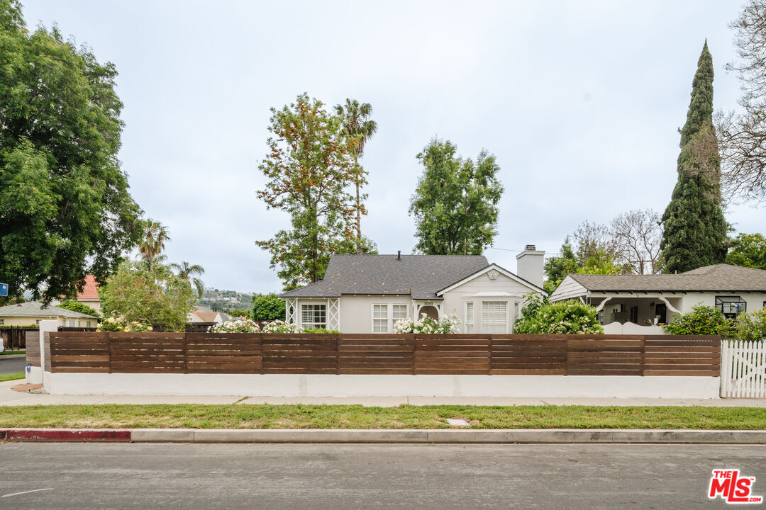 14204 Hortense St