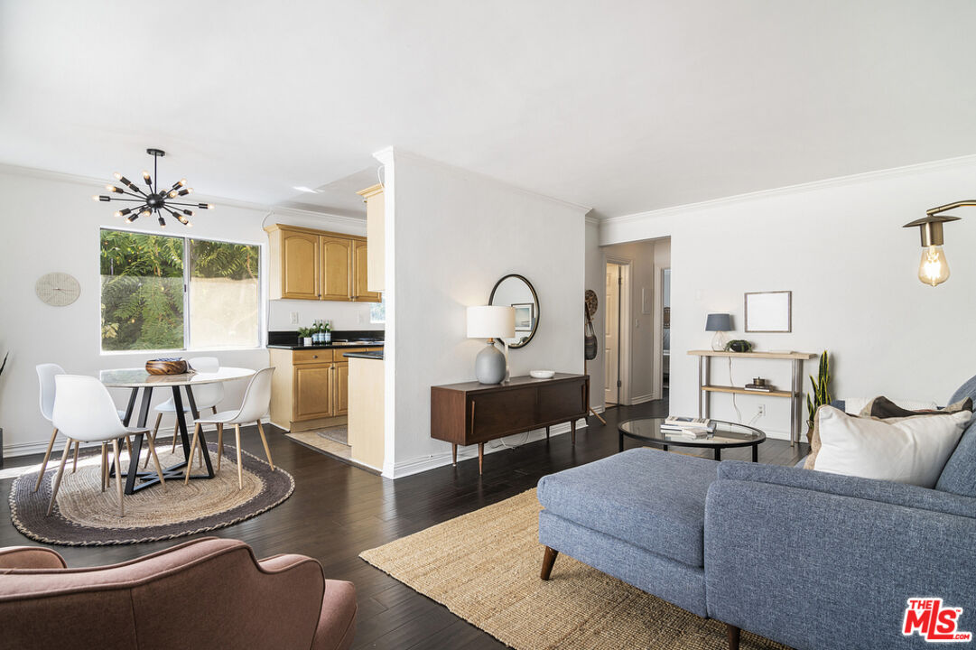 1112 N Olive Dr Unit: 8