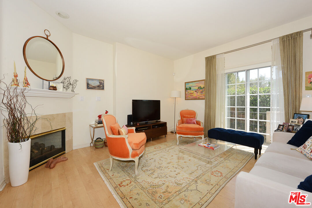 11808 Riverside Dr Unit: 10