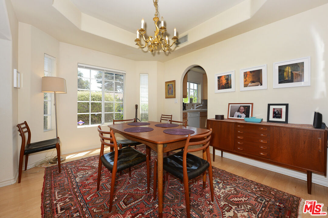 11808 Riverside Dr Unit: 10
