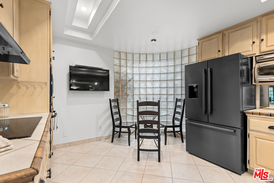 2122 Century Park Ln Unit: 411