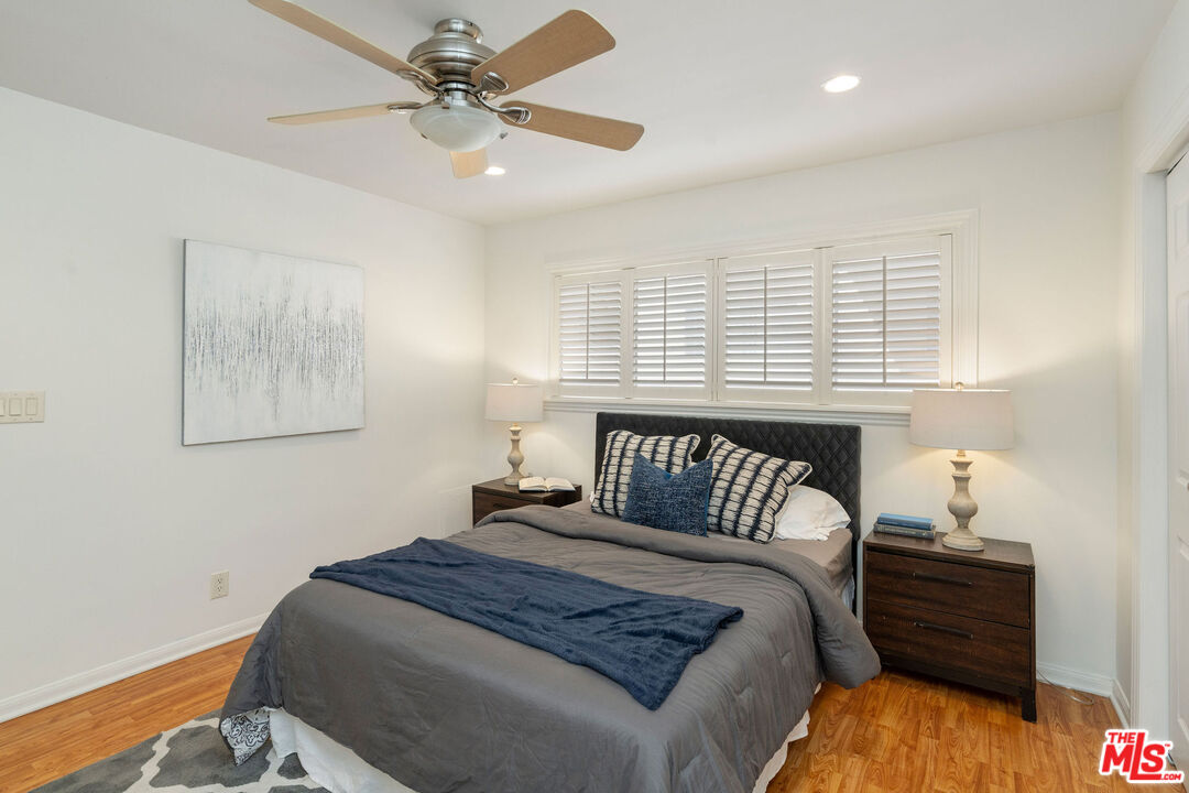 5353 Yarmouth Ave Unit: 105