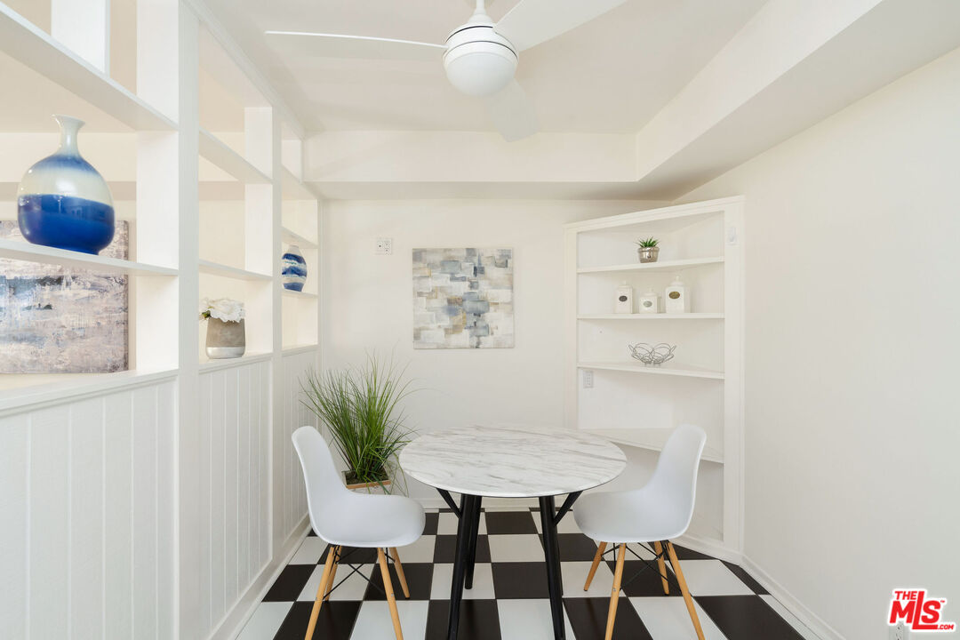 5353 Yarmouth Ave Unit: 105