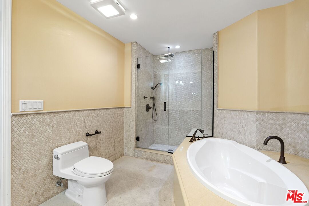 418 S Hamel Rd Unit: 102