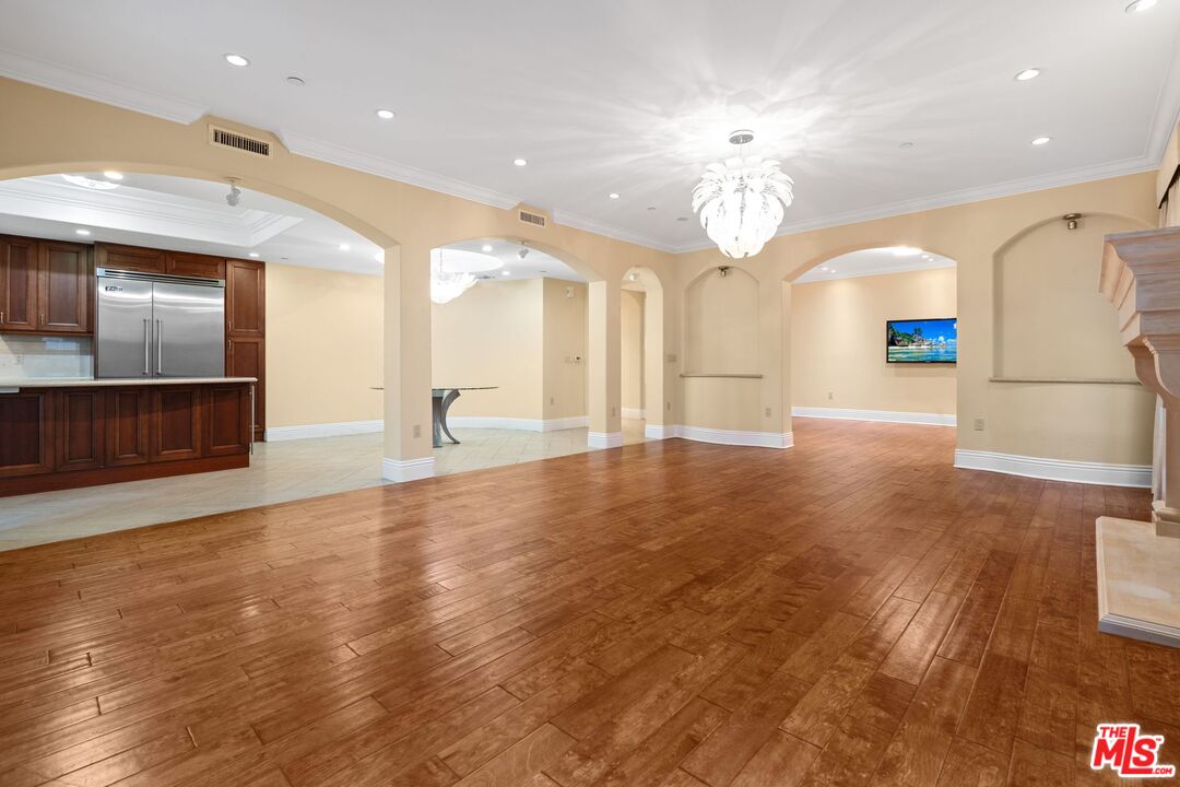 418 S Hamel Rd Unit: 102