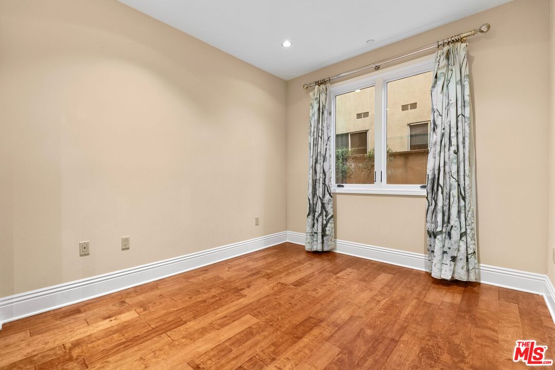 418 S Hamel Rd Unit: 102