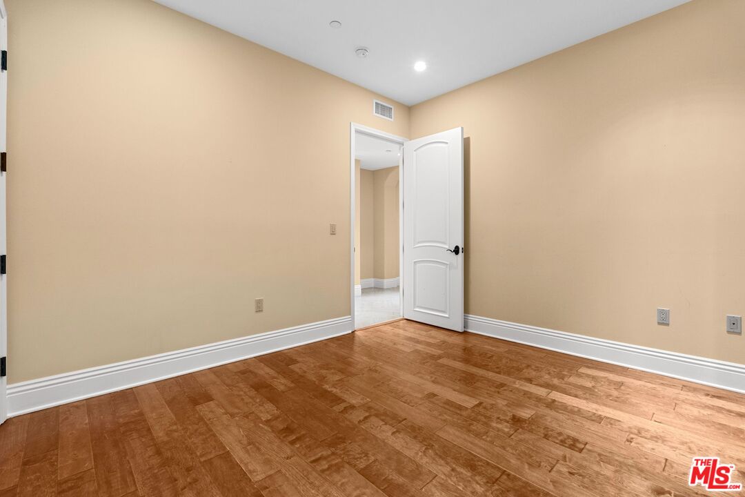 418 S Hamel Rd Unit: 102