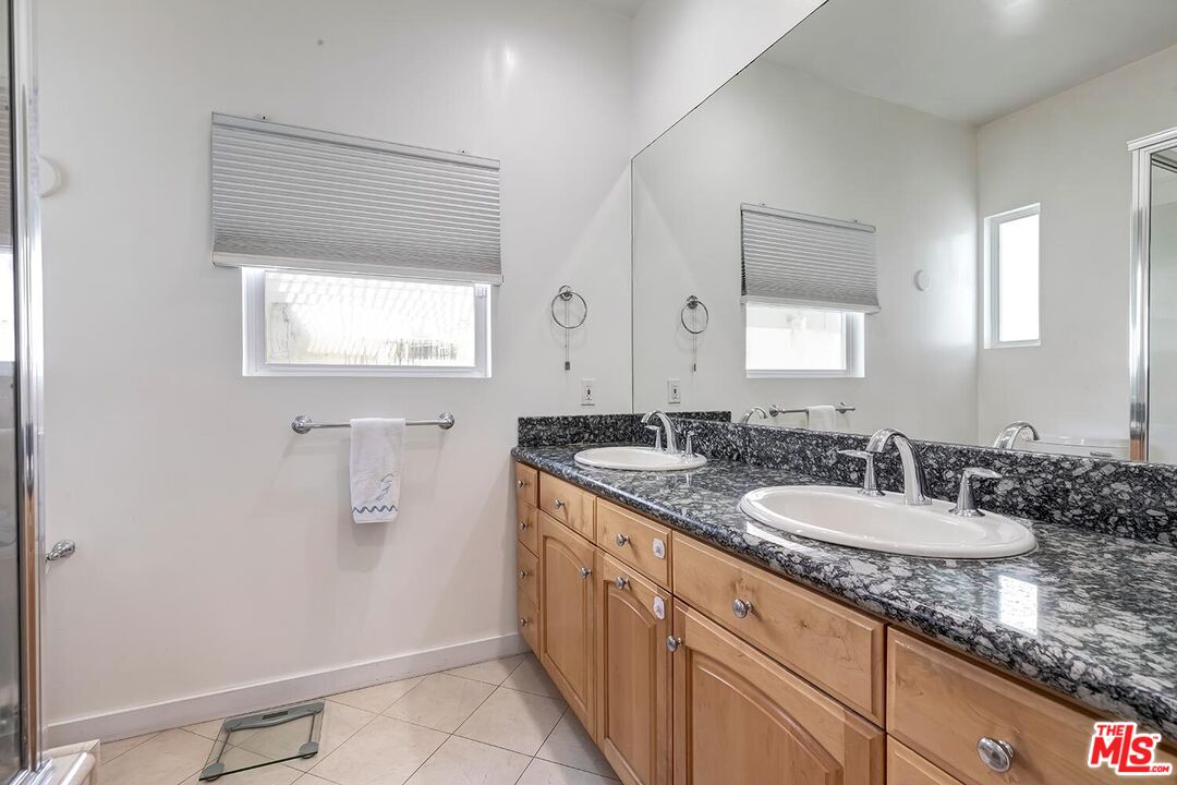 1510 Edris Dr