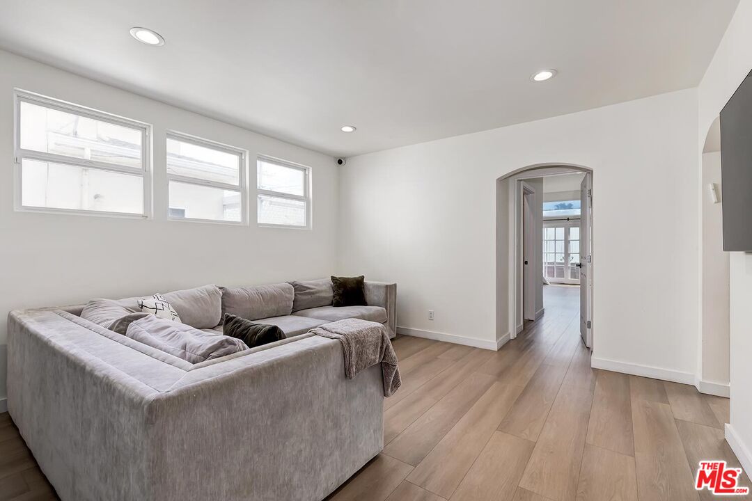 1510 Edris Dr